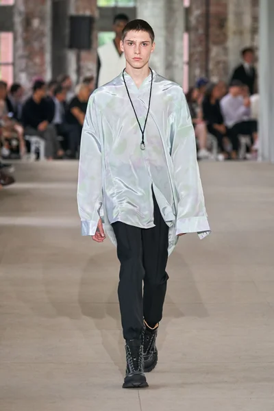 Look 31